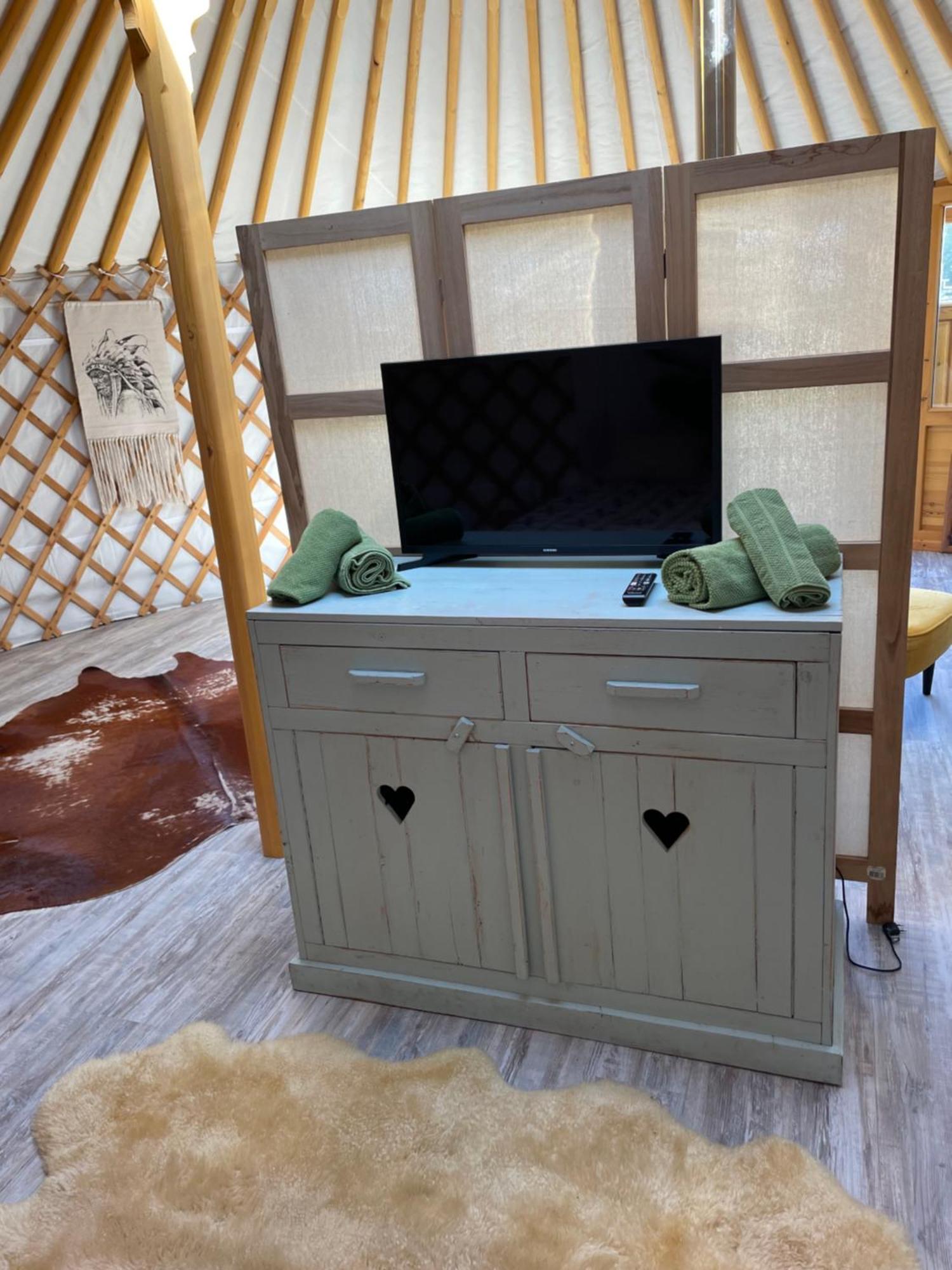 فندق Luxe Yurt كاوْدِكيركِ المظهر الخارجي الصورة